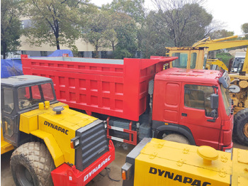 Kallurauto SINOTRUK HOWO