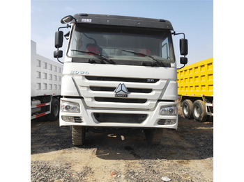 Kallurauto SINOTRUK HOWO