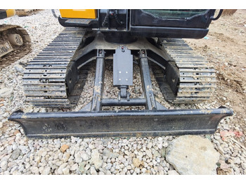Miniekskavaator Sany SY75C: pilt 2