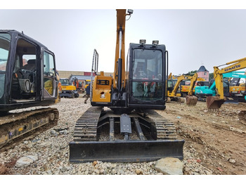 Miniekskavaator Sany SY75C: pilt 4