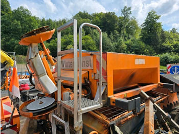 Liiva-/ Soolajaotur UNIMOG