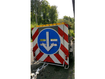 Haagis Mersch Absperrtafel Verkehrsleitanhänger VZ615 Verkehrssicherung: pilt 2