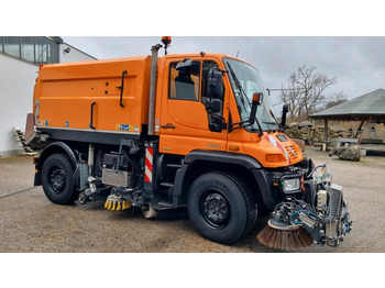 Tänavapühkimismasin UNIMOG U400