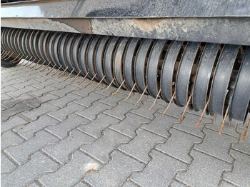 Heinapress, ümmargune New Holland roll-belt 150 cropcutter: pilt 4