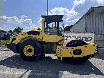 Bomag BW 213 D-5 liising Bomag BW 213 D-5: pilt 1