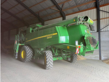 Kombain JOHN DEERE T660