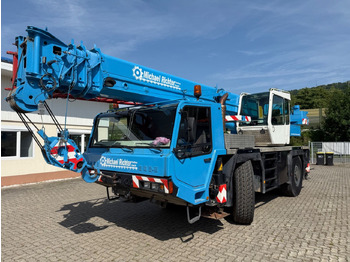 Kraanaga veoauto