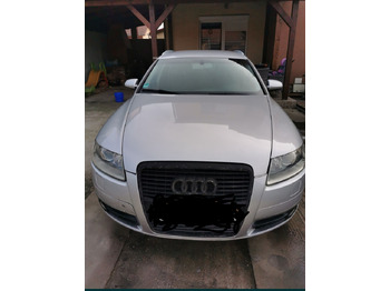 Sedaan AUDI