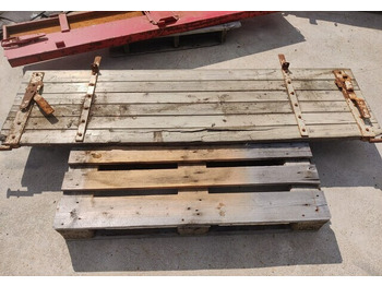 Pealisehitus ja välispind - Põllutöö tõstuk-järelhaagis/ Kallur Peräkärryn laita - K 54cm - L 195cm - puinen: pilt 2 Pealisehitus ja välispind - Põllutöö tõstuk-järelhaagis/ Kallur Peräkärryn laita - K 54cm - L 195cm - puinen: pilt 2