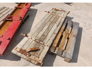 Pealisehitus ja välispind - Põllutöö tõstuk-järelhaagis/ Kallur Peräkärryn laita - K 54cm - L 195cm - puinen: pilt 3 Pealisehitus ja välispind - Põllutöö tõstuk-järelhaagis/ Kallur Peräkärryn laita - K 54cm - L 195cm - puinen: pilt 3