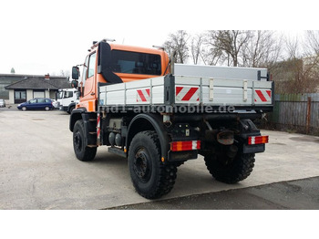 Kallurauto UNIMOG U300