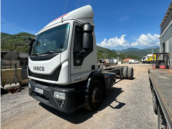Kabiinišassiiga veoauto IVECO EuroCargo