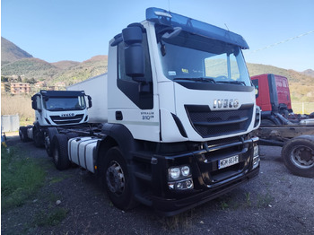 Kabiinišassiiga veoauto IVECO Stralis