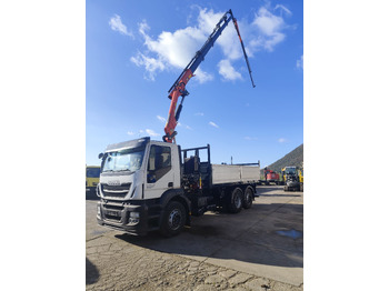 Kraanaga veoauto IVECO Stralis