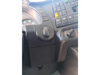 Kabiinišassiiga veoauto IVECO STRALIS HI-STREET AD190S42: pilt 4