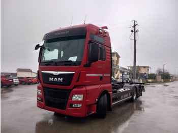 Konteinerveduk/ Tõstukiga veoauto MAN TGX 26.440