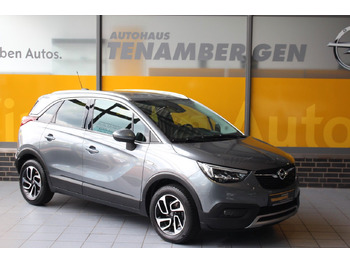 Sedaan OPEL