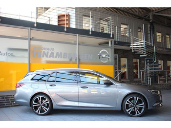 Auto Opel Insignia B Sports Tourer Ultimate 4x4 OPC AHK: pilt 3