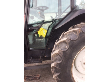 Traktor 2016 Valtra A93, one local owner machine: pilt 5