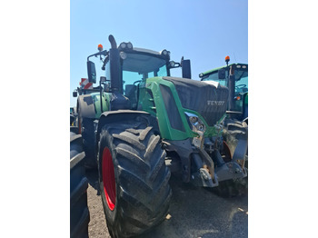 Traktor FENDT 828 Vario