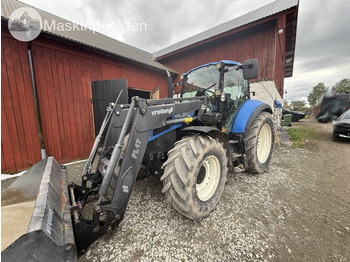 Traktor NEW HOLLAND T5.95