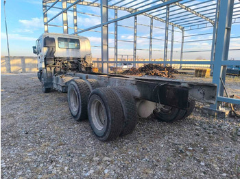 Kabiinišassiiga veoauto Isuzu 2.8 CXZ 81: pilt 4