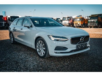 Auto VOLVO