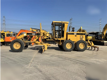 Teehöövel CATERPILLAR 140H