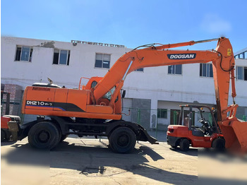 Ratastel ekskavaator DOOSAN DH210W-7