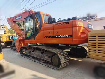 Lintekskavaator DOOSAN DX225LC-5