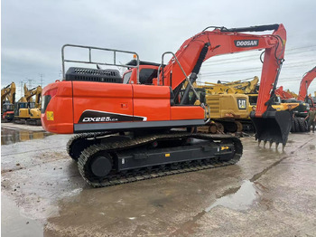 Lintekskavaator DOOSAN DX225LCA