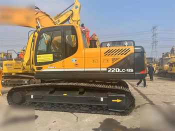Lintekskavaator HYUNDAI ROBEX 220 LC-9S: pilt 4