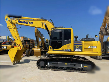 Lintekskavaator KOMATSU PC200-8