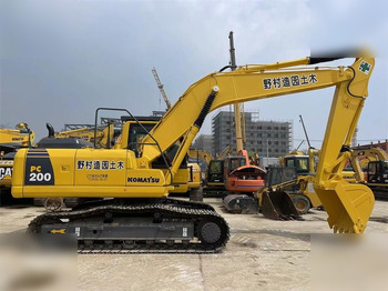 Lintekskavaator KOMATSU PC200-8