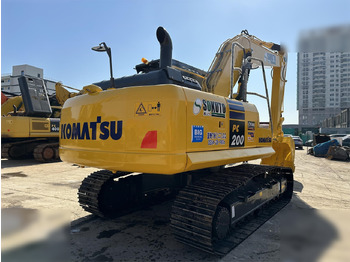 Lintekskavaator KOMATSU PC200-8: pilt 4