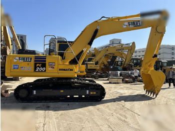 Lintekskavaator KOMATSU PC200-8: pilt 3