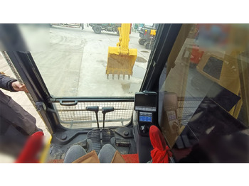 Lintekskavaator KOMATSU PC240 LC-8: pilt 4