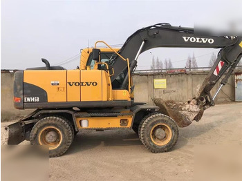 Ratastel ekskavaator VOLVO