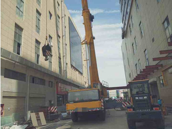 Maastikukraana All Terrain Crane 220 Ton Used  220 Ton Crane for Sale: pilt 3