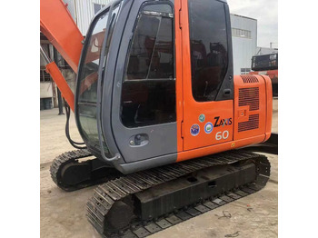 Ekskavaator HITACHI ZX60