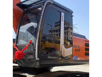 Ekskavaator HITACHI ZX200