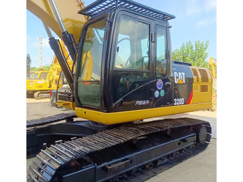 Ekskavaator CATERPILLAR 320D