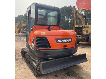 Lintekskavaator DOOSAN DX60