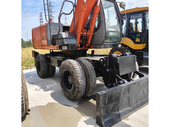 Ekskavaator HITACHI ZX130W