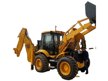 Ekskavaator-laadur JCB 3CX