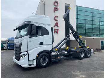 Veoauto IVECO S-WAY
