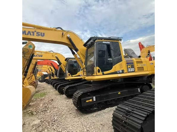 Lintekskavaator KOMATSU PC220-8