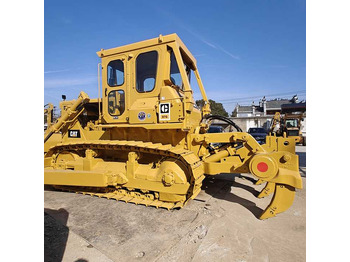 Buldooser CATERPILLAR D6D