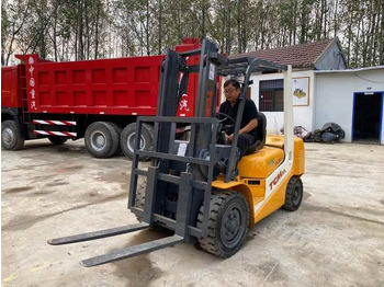 Kahveltõstuk Japanese Forklifts Telehandler Used TCM Forklift Diesel Forklift 3Ton Pallet Truck: pilt 5