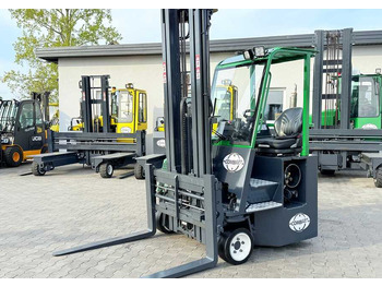 4-suunaline lükandmastiga tõstuk Combilift C3000CB / LPG / TRIPLEX – 6500MM / FREE LIFT / FORK POSITIONER / SIDE SHIFT / EXCELLENT CONDITION: pilt 2